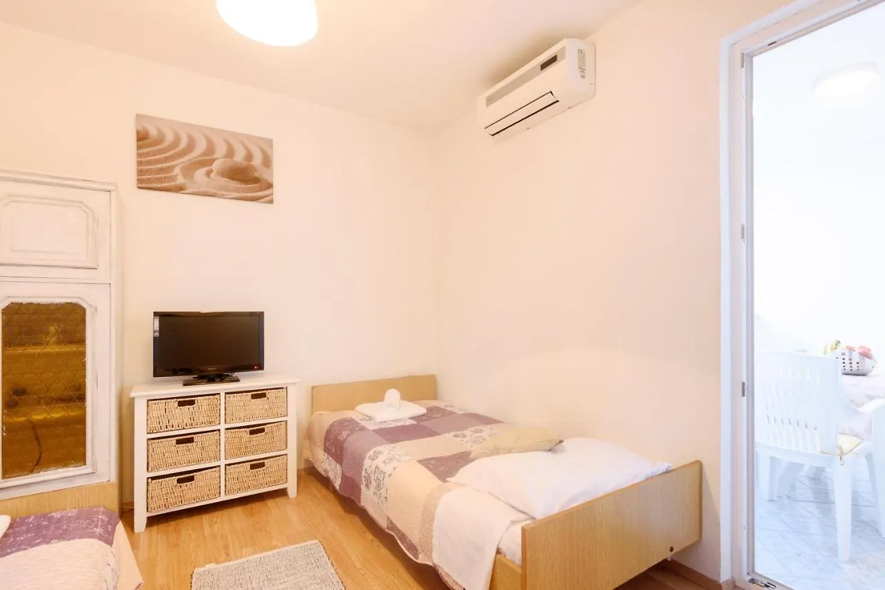 Lavita Libera Apartment Zadar